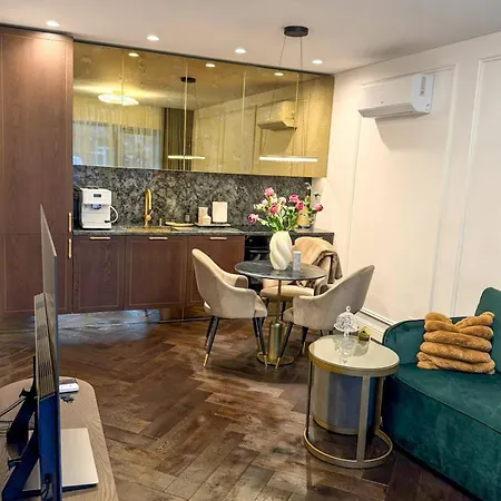 Apartament Luxurious Flat *